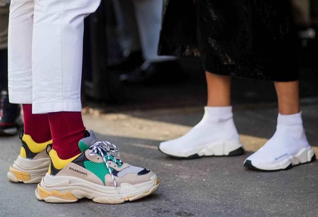 perechi de pantofi sport Balenciaga pentru femei
