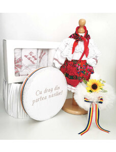 Ie Traditionala Set Botez Traditional , Costum Traditional Fetite Floral , 4 piese costumas , lumanare, trusou si cufar