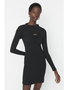 Trendyol Black Super Crop Bluza detaliu bodycone rochie tricotat