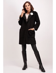 Dasha Palton negru cu detaliu stil brosa