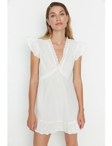 Rochie de plajă detaliată din dantelă albă Trendyol