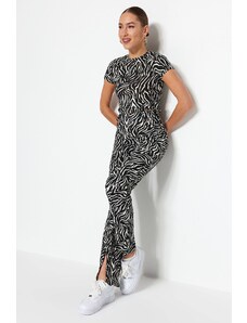 Trendyol Black Zebra Print Slit Detailed High Talie Straigth Tricotat Pantaloni Tricotati