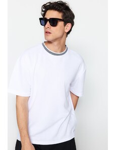Trendyol Limited Edition Basic White Relaxed/Comfortable Cut Knitwear Band Textured Pique T-Shirt
