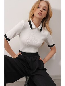 Trend Alaçatı Stili Women's White Baby Collar Half Sleeves Color Block Knitwear Blouse