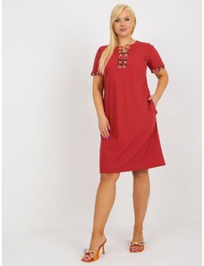 Fashionhunters Burgundy cotton dress of larger size with lace