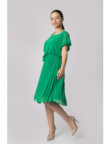 Distribuit de FashionLook Rochie plisata verde smarald cu cordon in talie