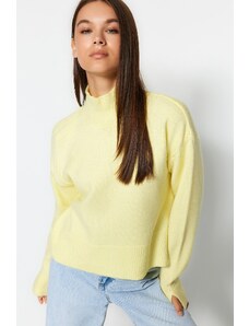 Trendyol galben guler de bază cu textură moale, cu o fantă la capetele mânecilor, pulover tricotat