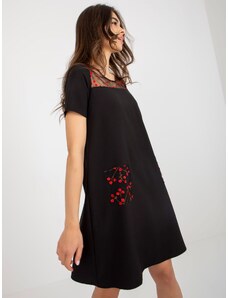 Fashionhunters Black cocktail dress with short sleeves