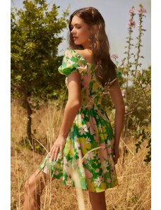 Înfrumusețare verde trendyol la rochia mini țesută Gippe florală