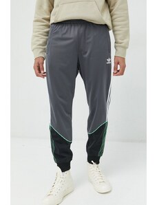 adidas Originals pantaloni de trening barbati, culoarea gri, cu imprimeu
