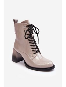 Kesi D&A patent leather ankle boots light grey
