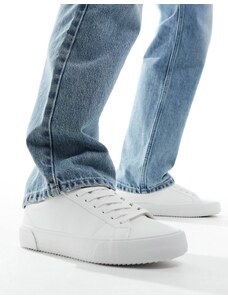 Pull&Bear basic lace up trainers in white