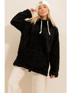 Trend Alaçatı Stili Women's Black Stand-Up Collar Kangaroo Pocket Plush Sweatshirt