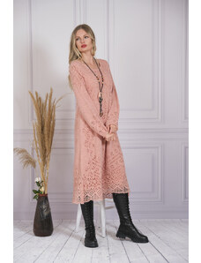 Distribuit de FashionLook Rochie roz somon boho chic tricotata cu detaliu perforat