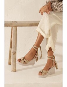 Manebi sandale din piele intoarsa Hamptons Wedge Espadrilles With Knot culoarea bej, M 1.1 WS