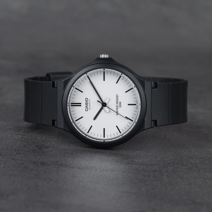 Casio Collection MW-240-7EVEF