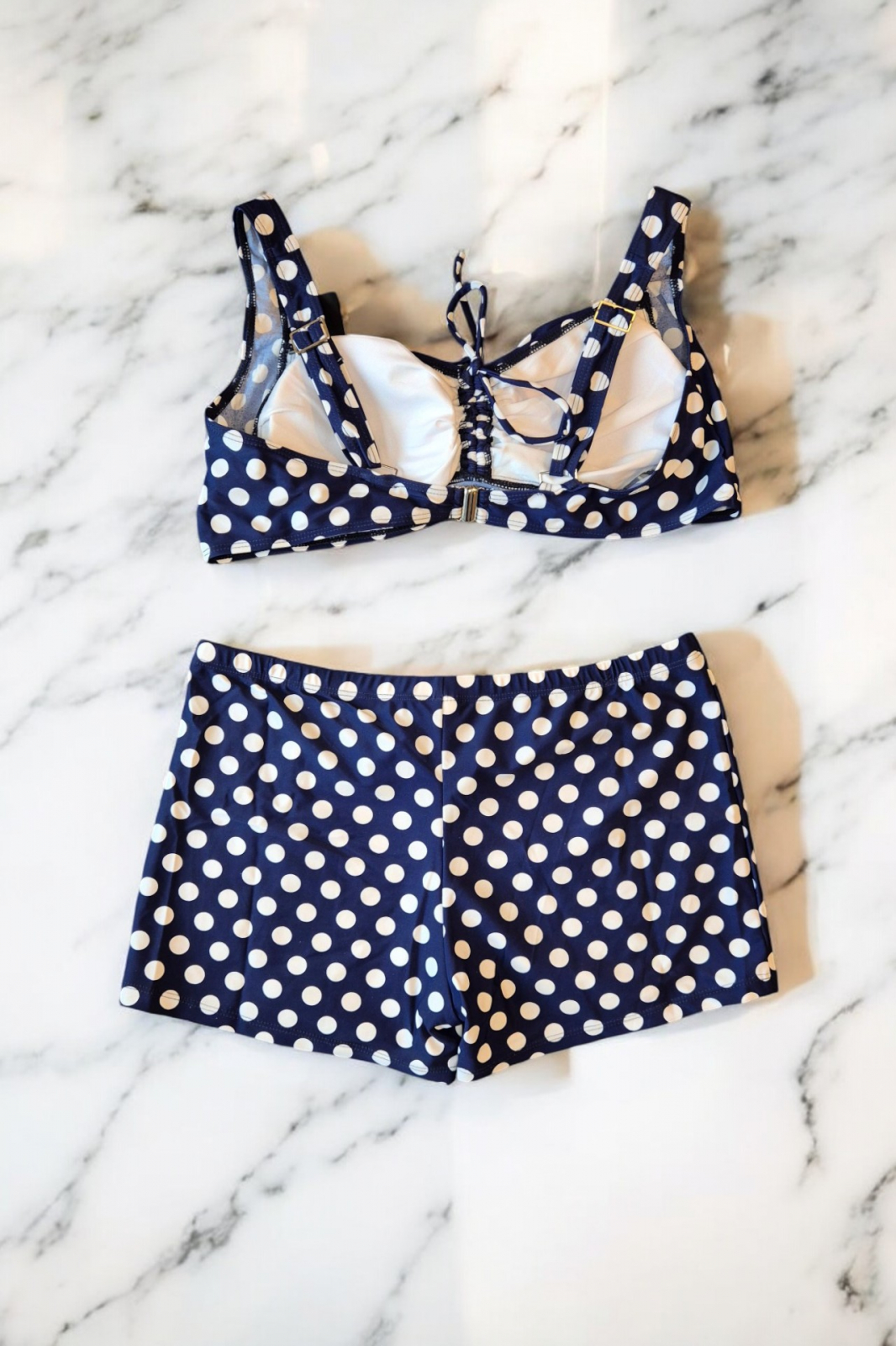 embody Costum de baie 2 piese, marime mare, slipi tip pantaloni scurti, sutien bustiera, bleumarin dots 7128