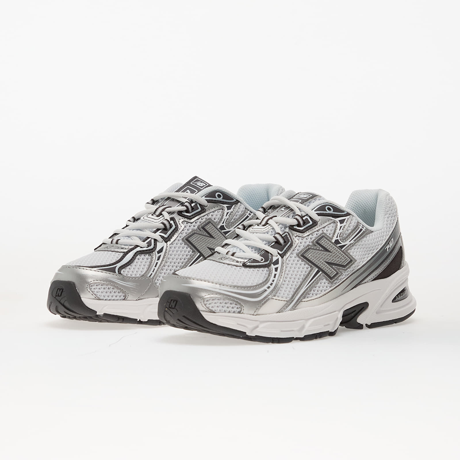 New Balance 740 White