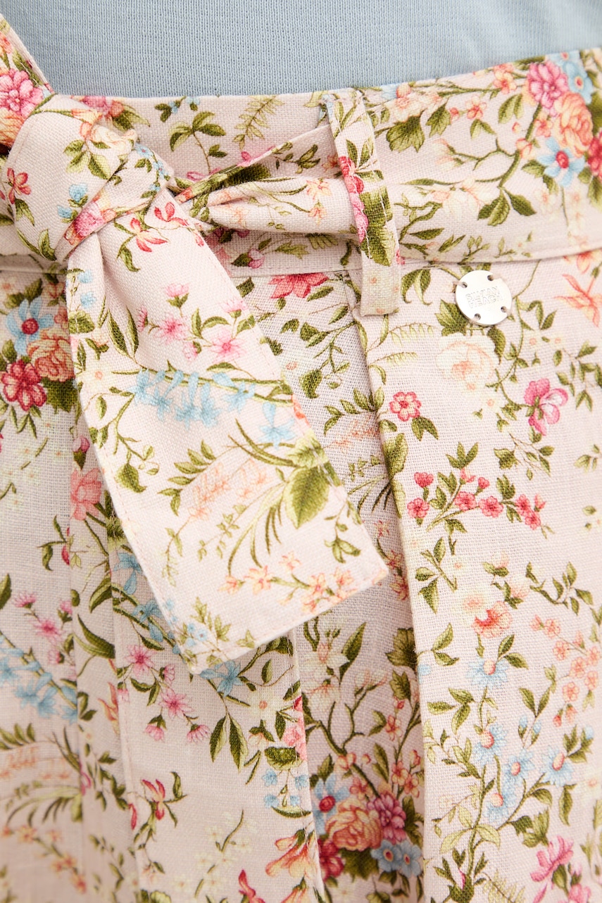 Silvian Heach pantaloni scurți din in ALIMO