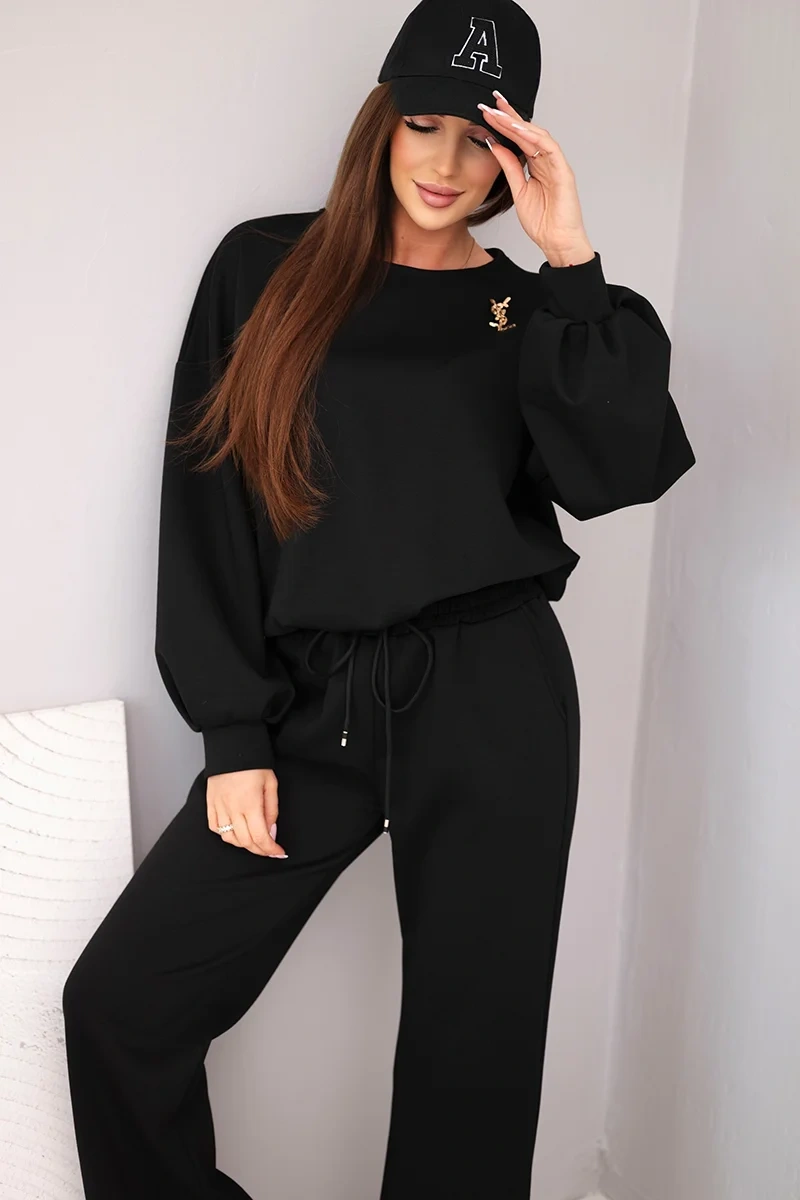 Kesi Włoski Set de damă cu broșă și pantaloni drepți