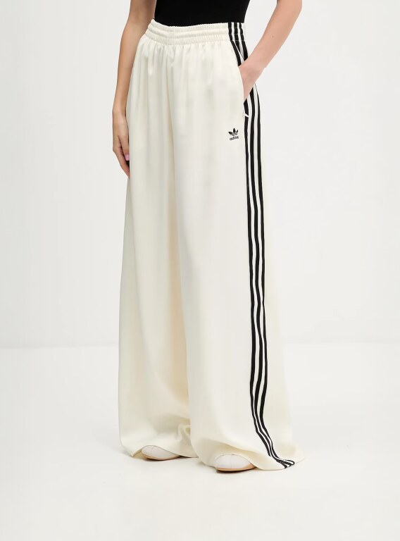 Pantaloni de trening