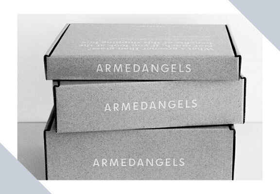 cutii gri Armedangels