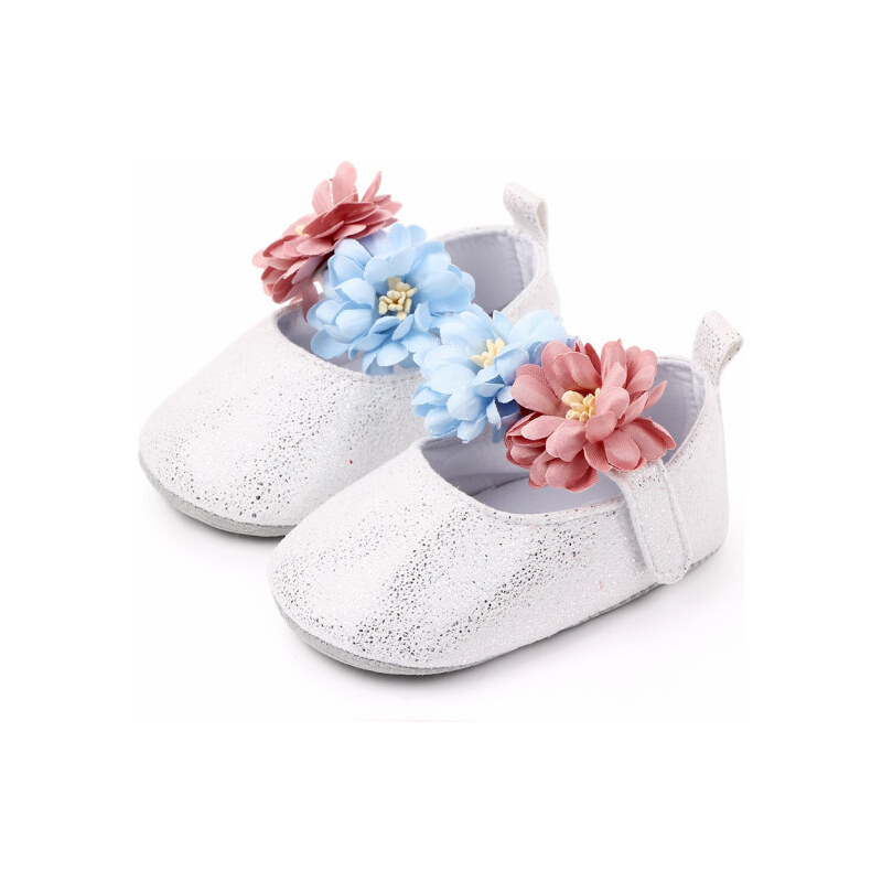 Pantofiori albi sidefati cu floricele