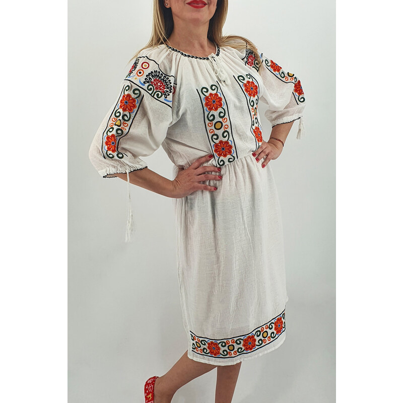 Magazin Traditional Rochie Traditionala Corinuta 4