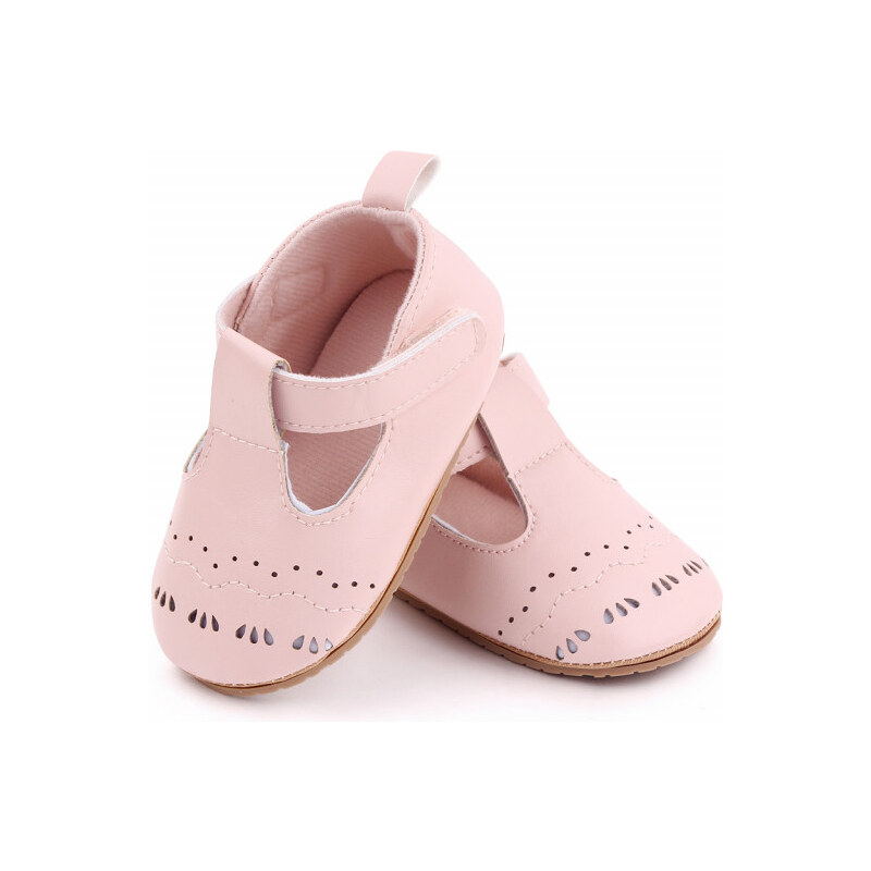 Pantofiori roz cu model decupat