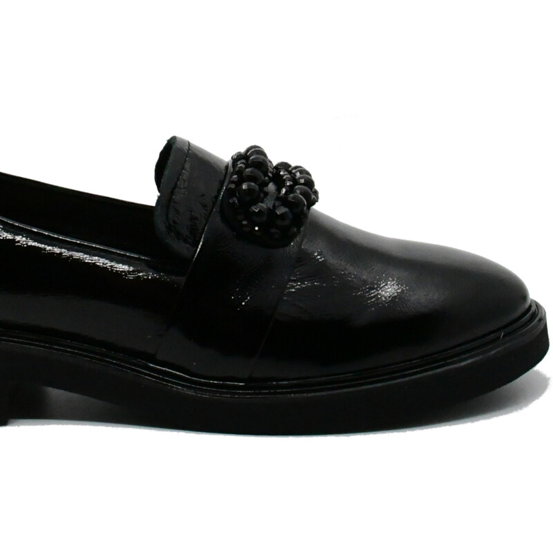 Florentinii Pantofi dama casual, cu coronita decorativa, negri, din lac FLO611N-L