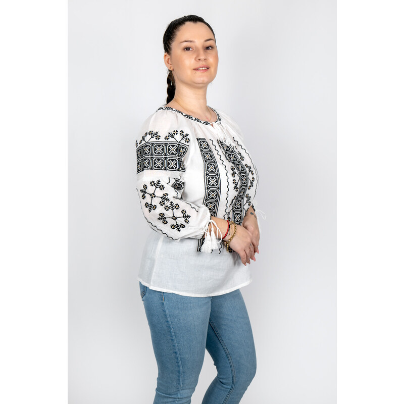 Magazin Traditional Ie Traditionala Catalina 24
