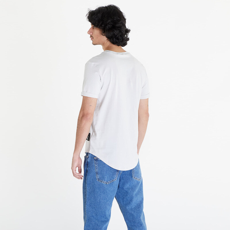 Tricou pentru bărbați Calvin Klein Jeans Badge Turn Up Short Sleeve Tee Lunar Rock