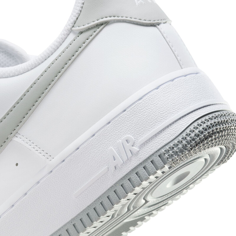 Nike Air Force 1 07 Ess
