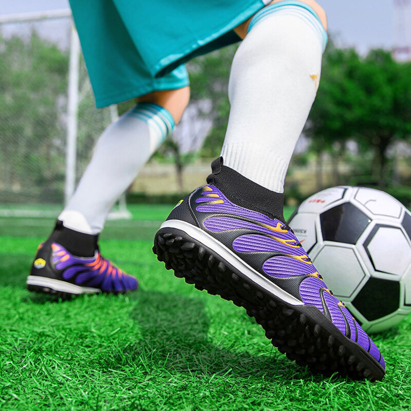 Ghete de fotbal MBrands, 7.8 cu glezna pentru teren sintetic, mov