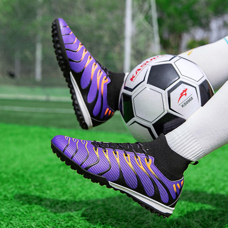 Ghete de fotbal MBrands, 7.8 cu glezna pentru teren sintetic, mov