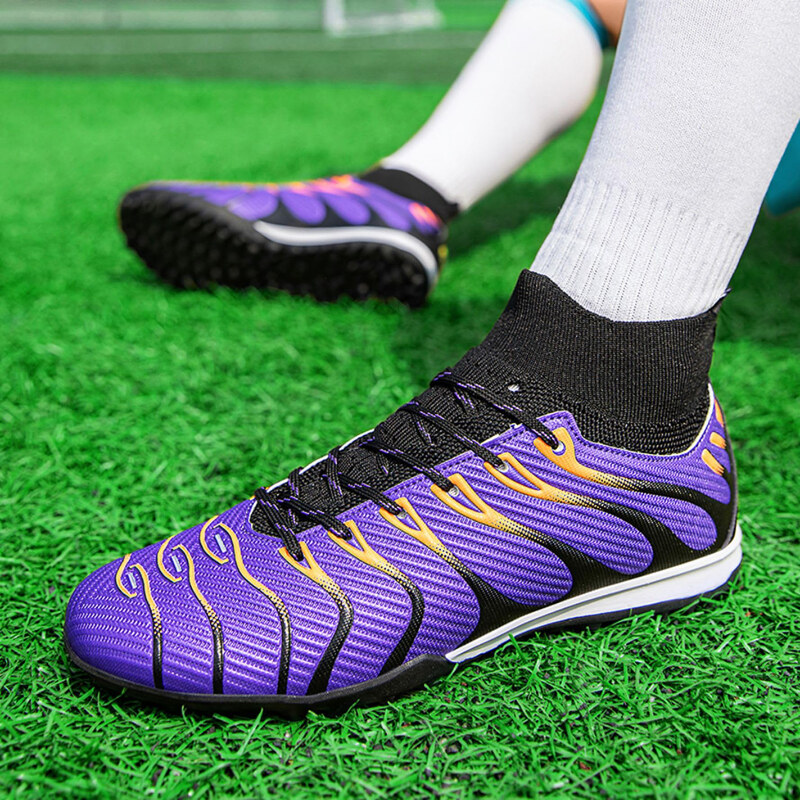 Ghete de fotbal MBrands, 7.8 cu glezna pentru teren sintetic, mov